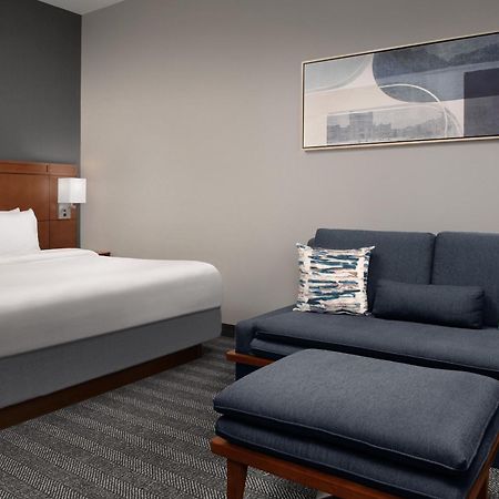 Courtyard By Marriott Syracuse Downtown At Armory Square Hotell Exteriör bild