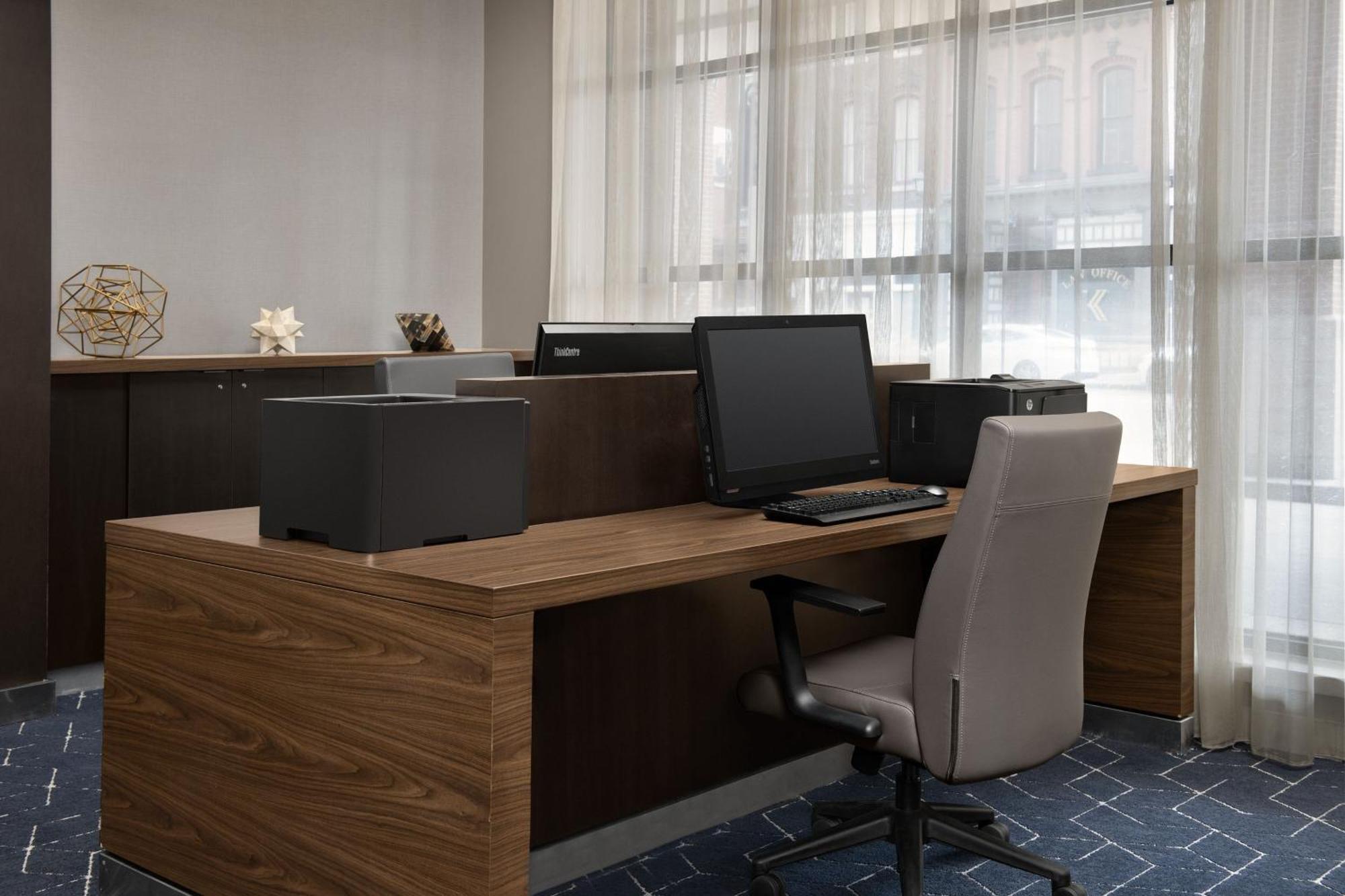 Courtyard By Marriott Syracuse Downtown At Armory Square Hotell Exteriör bild