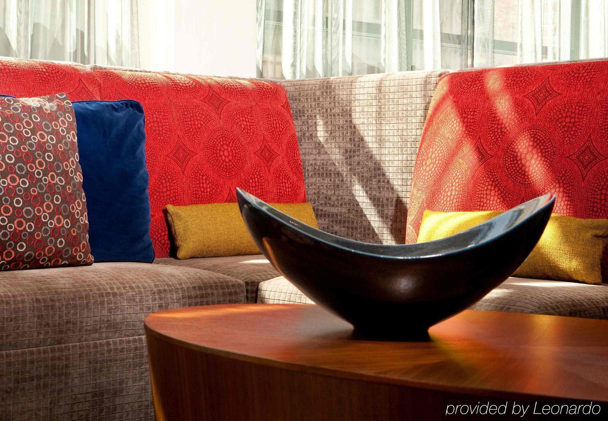 Courtyard By Marriott Syracuse Downtown At Armory Square Hotell Exteriör bild