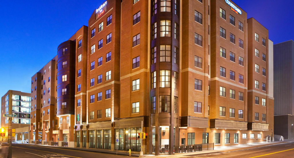 Courtyard By Marriott Syracuse Downtown At Armory Square Hotell Exteriör bild